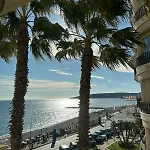 Sea View By The Μεντόν