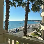 Sea View By The Μεντόν