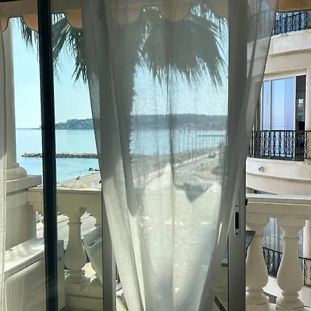 Apartament Sea View By The Beach, Centre, Seafront, Parking