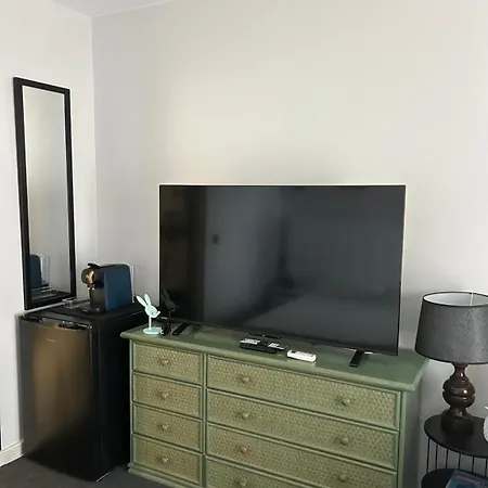 Apartament Sea View By The Beach, Centre, Seafront, Parking