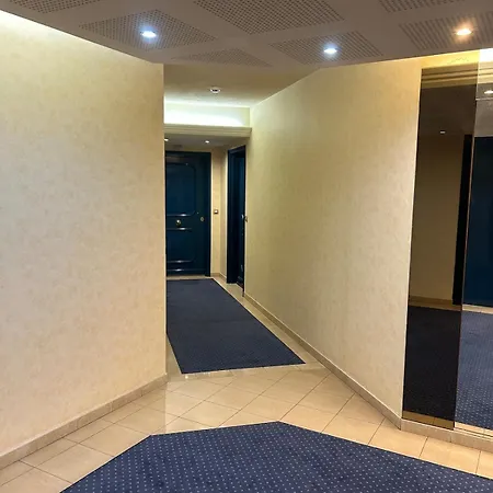 Sea View By The Beach, Centre, Seafront, Parking Appartement