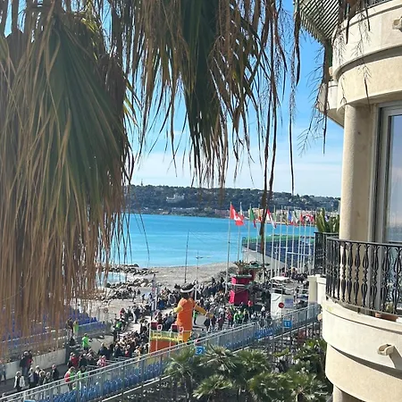 Appartement Sea View By The Beach, Centre, Seafront, Parking Menton