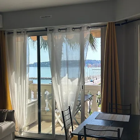 Sea View By The Beach, Centre, Seafront, Parking Apartament *